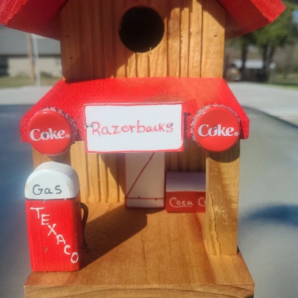 Arkansas Razorbacks Custom Made New Bird House Amazing Detail & Color 11' by 11'